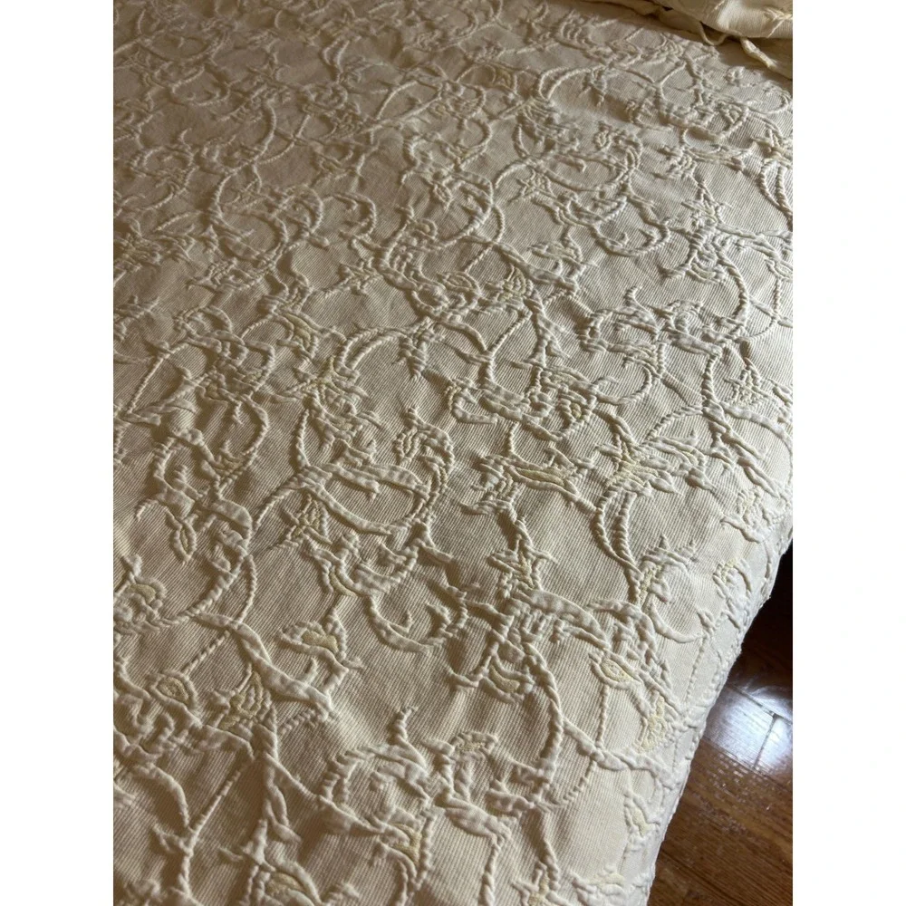 Columbine Cody Home Egyptian Cotton Matelasse Queen Coverlet Set Yellow Portugal
